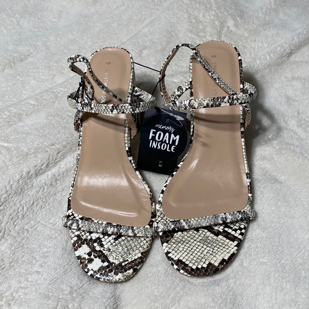 Streetwear Society heels size 6 new